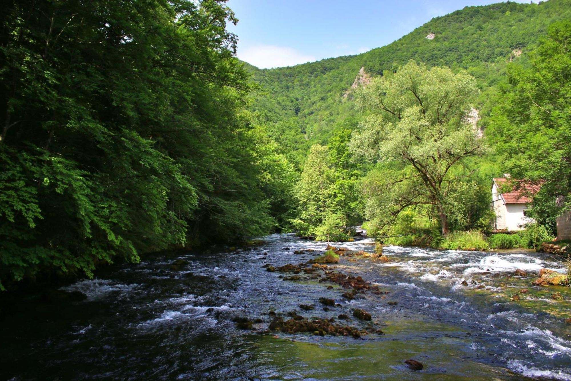 Sipovo Domacinstvo Na Kraju Svijeta旅馆 外观 照片